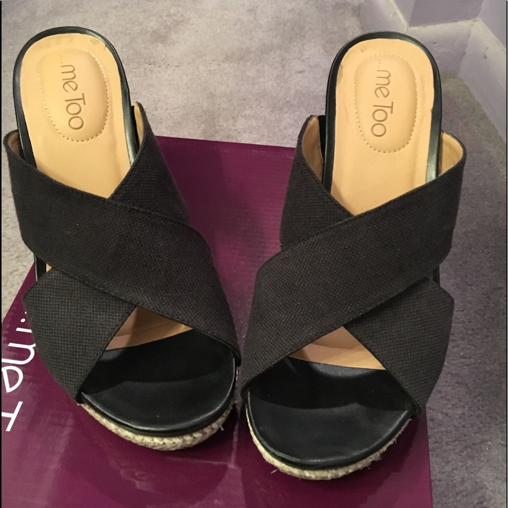 Me Too Wedge slide. Black linen fabric